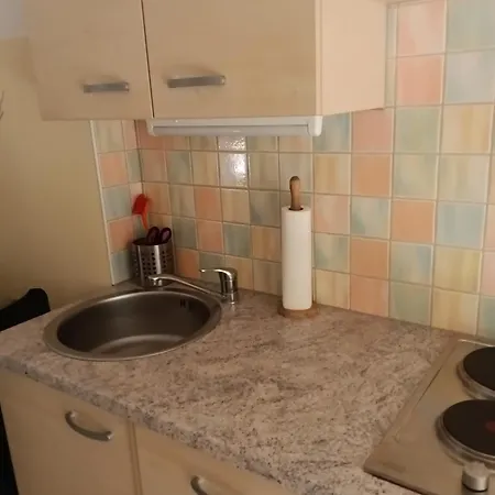 Gaestehaus Leutner * Burgau